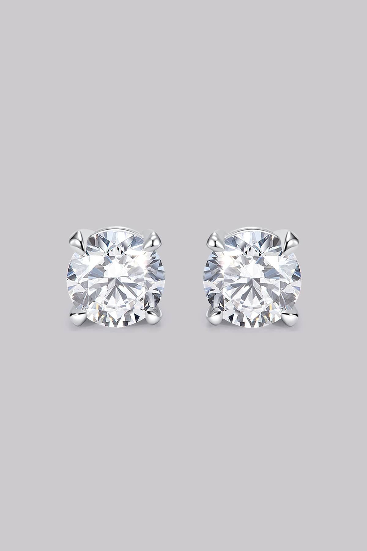 Round Diamond Stud Earrings